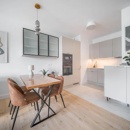 Kierbedzia Premium Apartmán